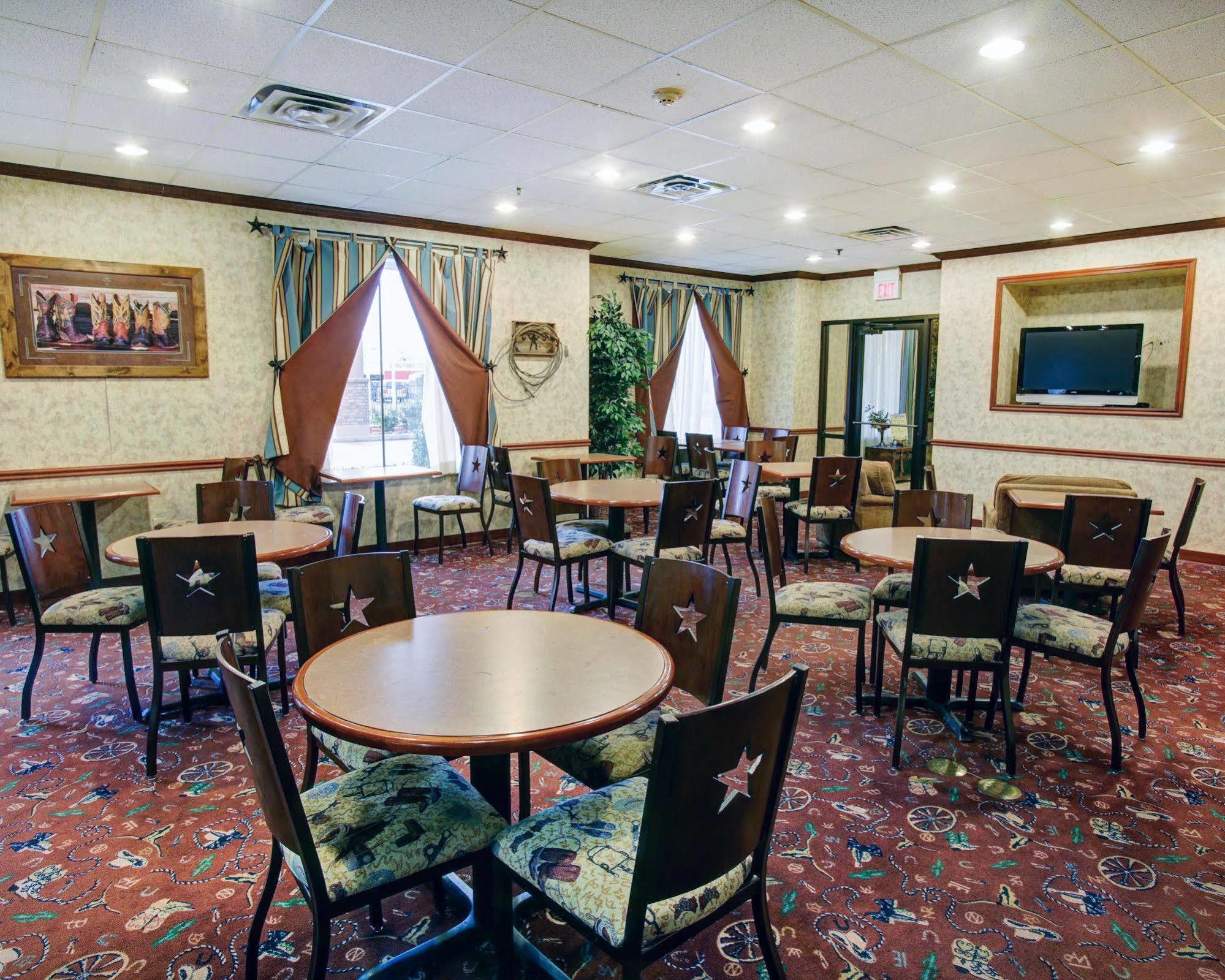Comfort Suites Waco Near University Area Exterior foto